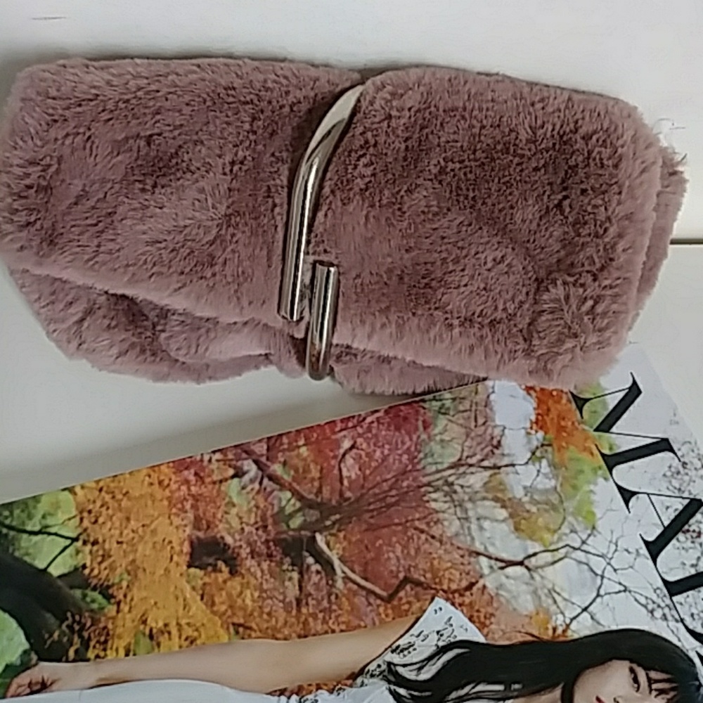 French Cute FUR Clutch